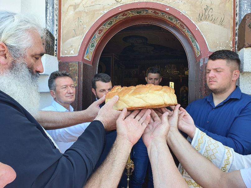 DUHOVNA RADOST Hram u Ugljevičkoj Obriježi proslavio krsnu slavu