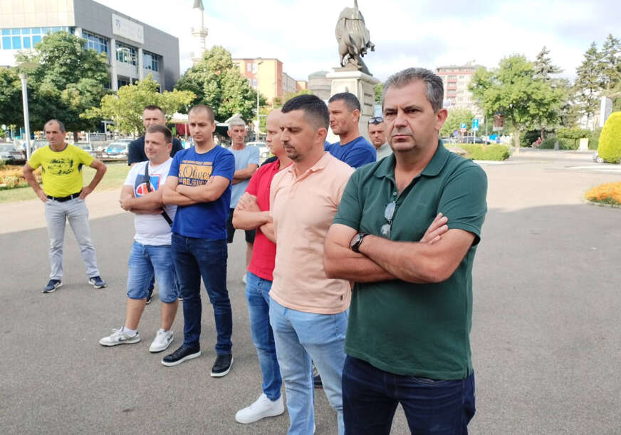 PROTEST FARMERA U BIJELJINI Strah za 15.000 svinja, optužuju Petrovića za kršenje mjera