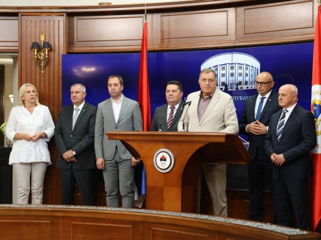 Dodik: Poslušaću narod na referendumu