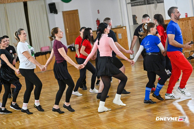 KUD „Mladost“ iz austrijskog Leobersdorf-a čuva tradiciju srpskog naroda (FOTO)