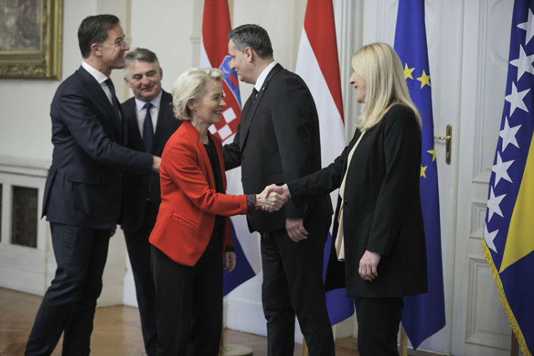 Hrvatski 