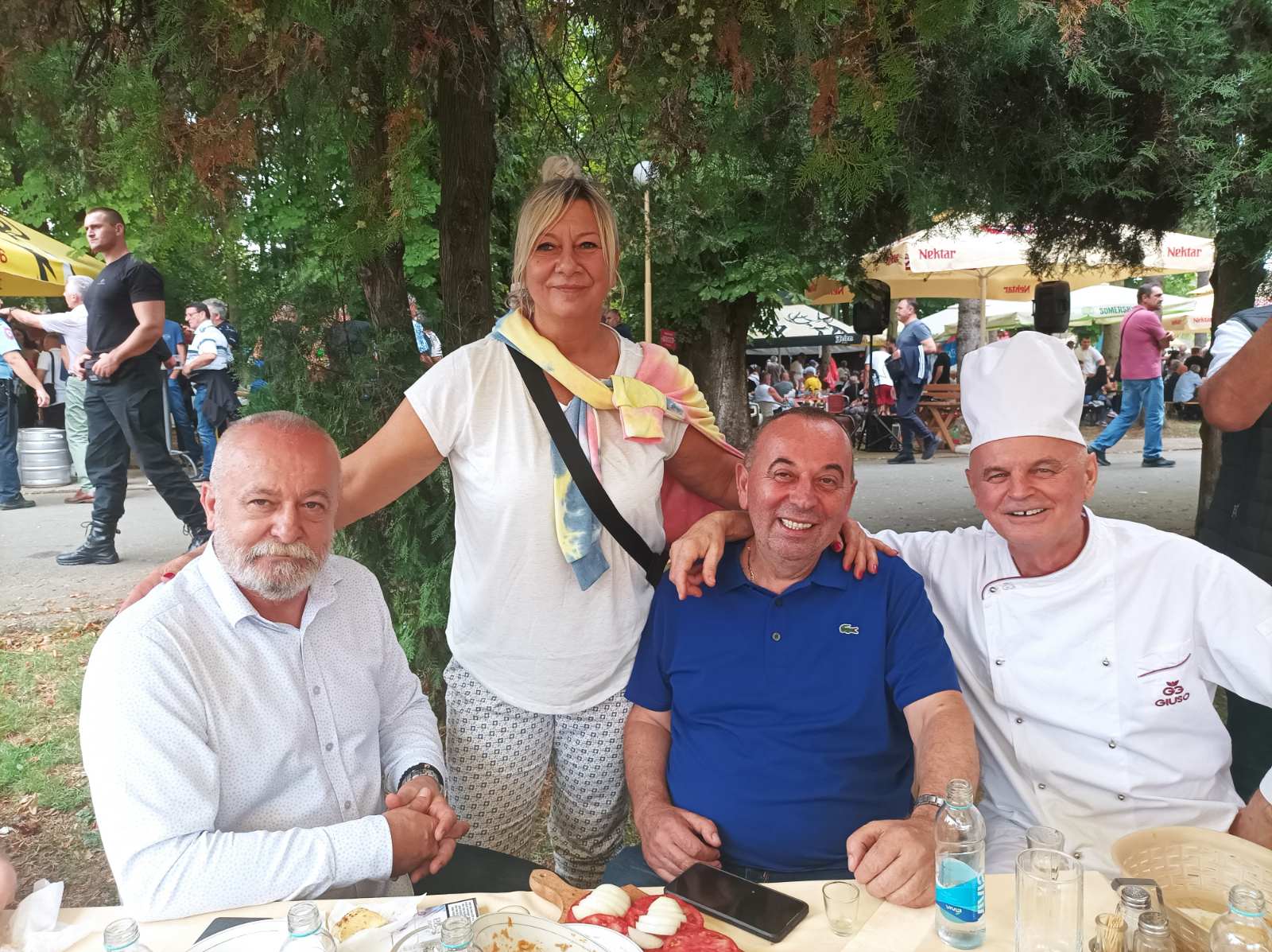 Bijeljina: Šezdeset ekipa nadmetalo se u spremanju kotlića (FOTO)