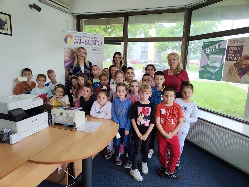 Ugljevičke đake prvake edukovali o značaju novca i štednje