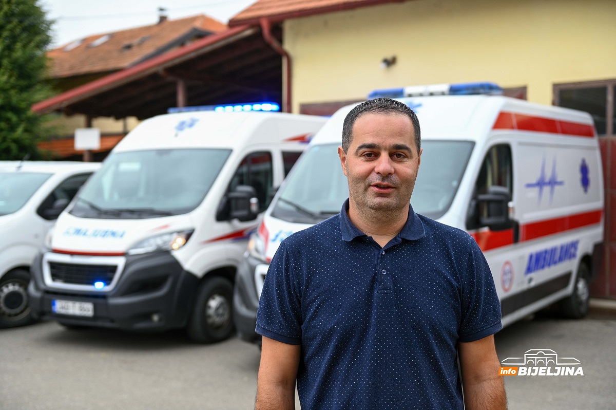 Herojski posao vozača saniteta bijeljinske bolnice: Svaki minut bitan, u Beograd se stizalo i za sat (FOTO)
