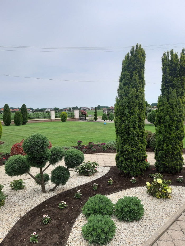 Pogledajte kako izgleda NAJLJEPŠE DVORIŠTE SEMBERIJE