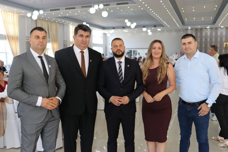 Poruka sa Petrovdana: Na Majevici se narod i SDS pitaju 