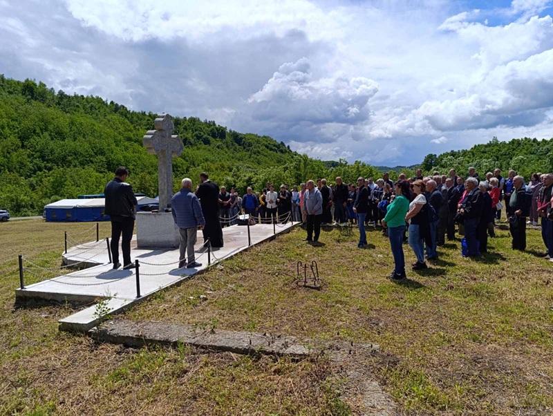 U selu u FBiH, gdje je sve srpsko zbrisano sa zemlje, grade crkvu: “Ona će nas okupljati” (FOTO)