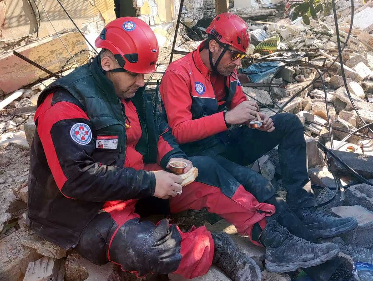 Miroslav Vujanović spasilac iz Bijeljine: Sve je porušeno, Hataj je grad mrtvih ljudi (FOTO)