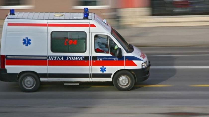 Nekadašnji premijer Srbije pao sa kuće, prevezen u bolnicu!