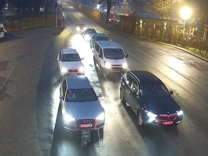 Gužve na više graničnih prelaza