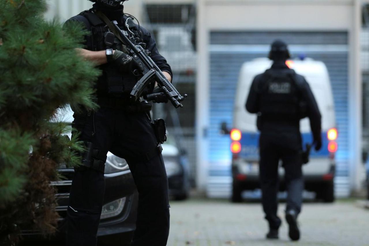 Putnici otkrili sumnjiv ranac: Srbin sa potjernice uhapšen u Njemačkoj