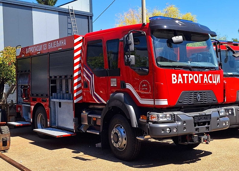 Bijeljinski vatrogasci dobili novo navalno vozilo