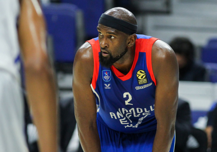 Košarkaš Efesa doživeo srčani udar