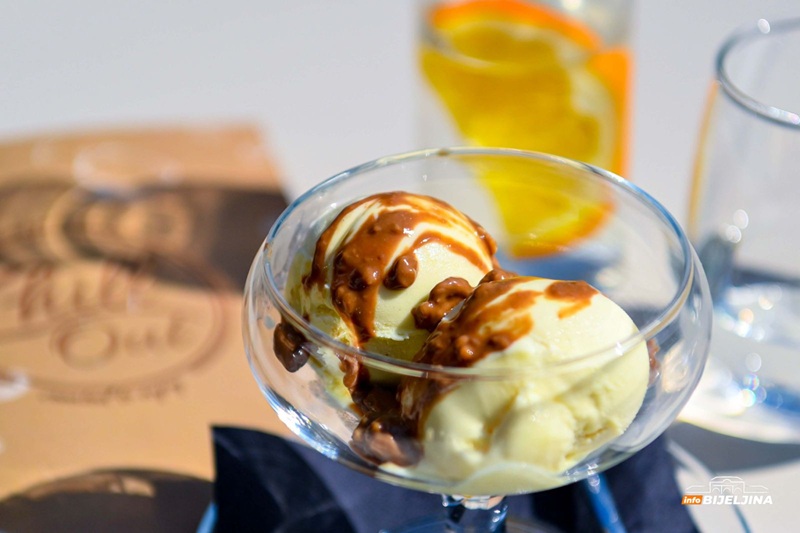 Vrhunski italijanski gelato u kafeteriji ChillOut: Sladoled neodoljivog ukusa i teksture (FOTO)
