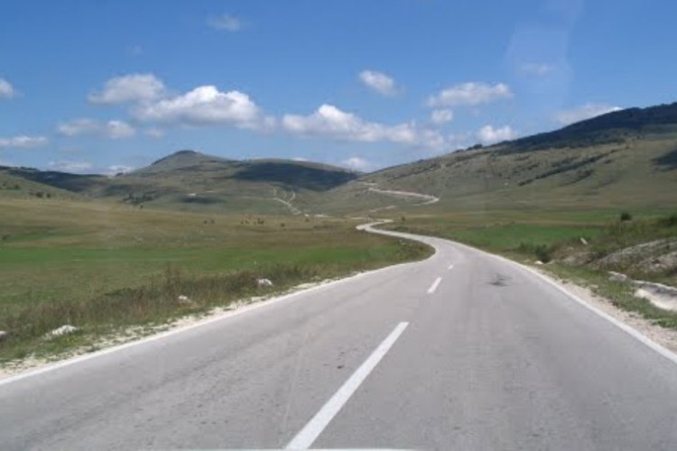 Obustava saobraćaja zbog bojevog gađanja na Manjači