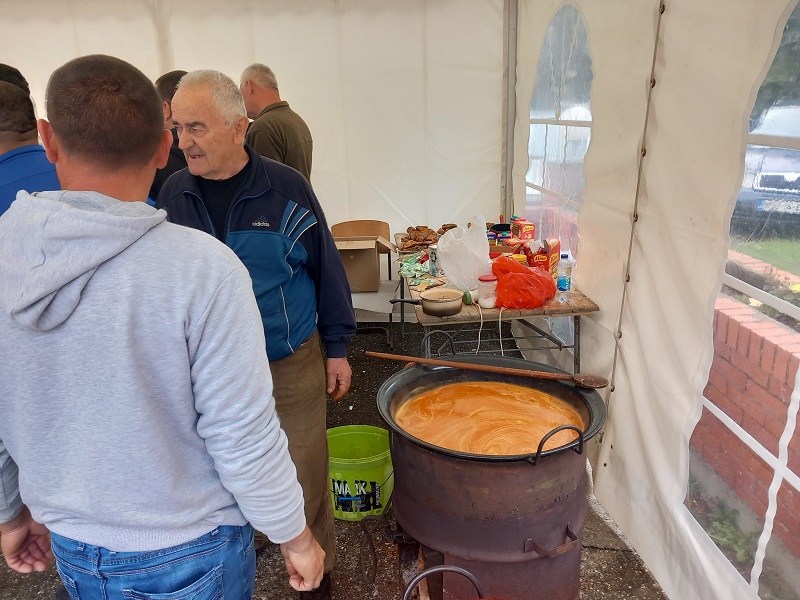 Bijeljina: Pripremili 330 posnih obroka za socijalno ugrožene (FOTO)