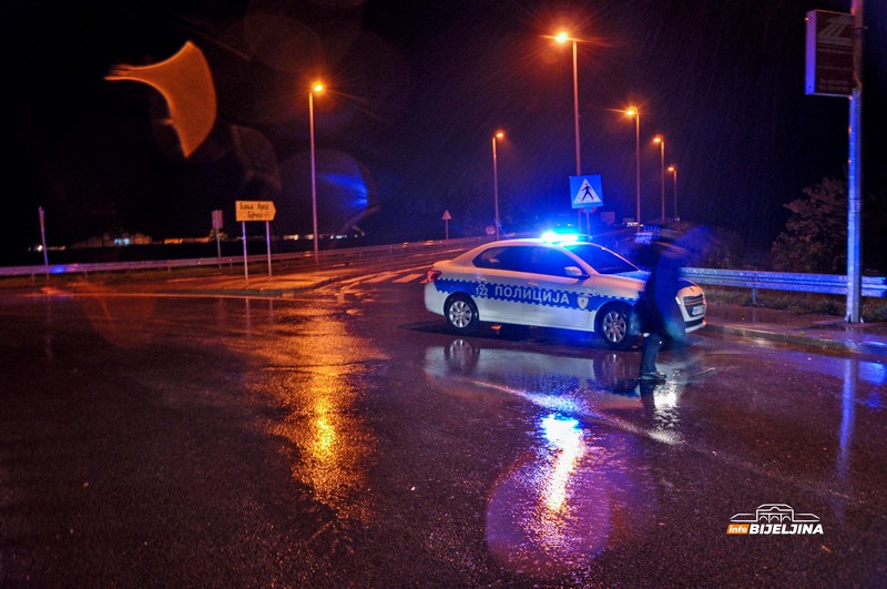 Deset godina od katastrofalnih poplava u Semberiji – prizori koji se ne zaboravljaju lako (FOTO)