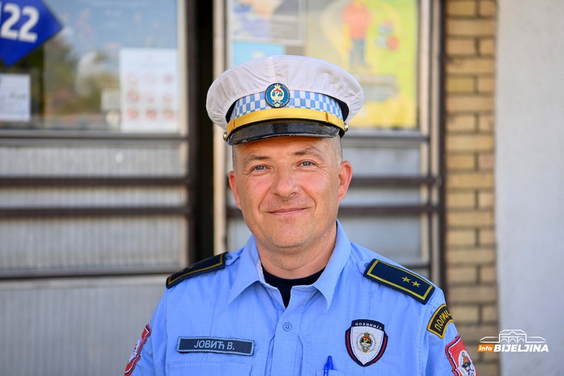 Iz bijeljinske policije detaljno objasnili: Ko smije voziti električne trotinete i koja su pravila (FOTO)