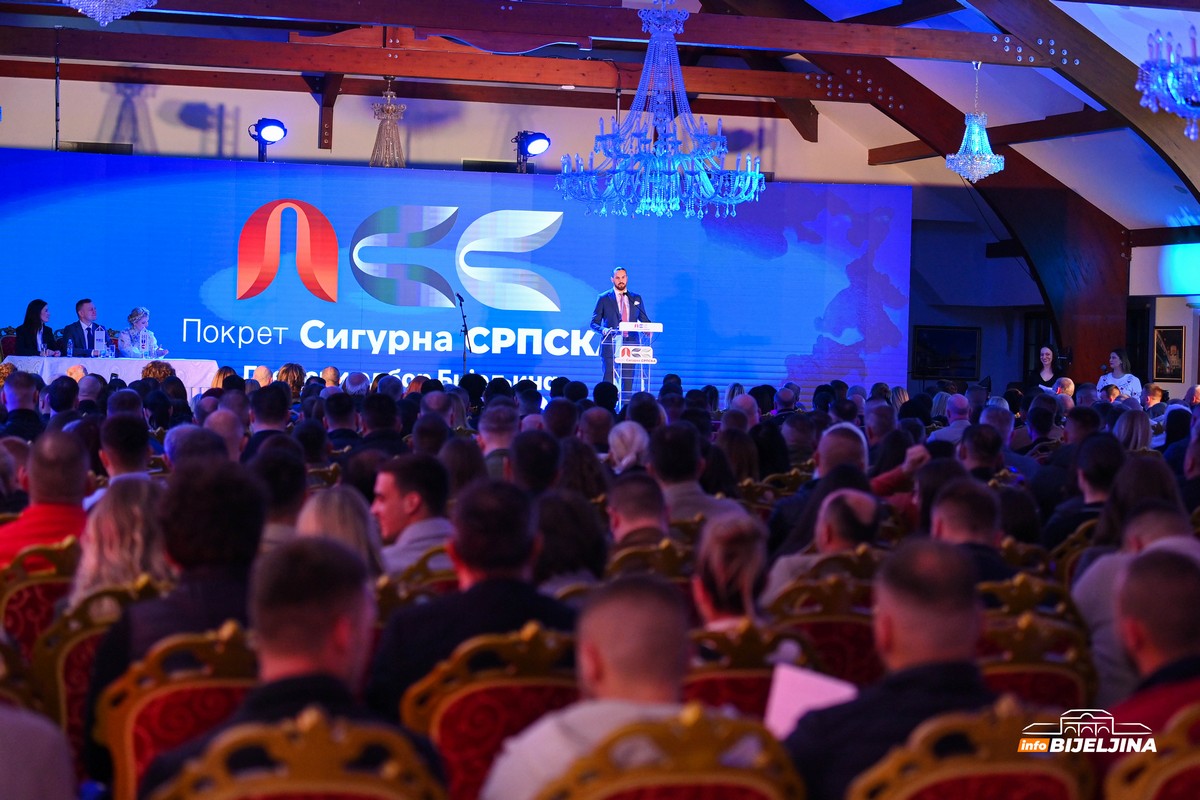 PSS pokazao snagu u Bijeljini, sala prepuna: Miloš Stanišić izabran za predsjednika Gradskog odbora (FOTO)