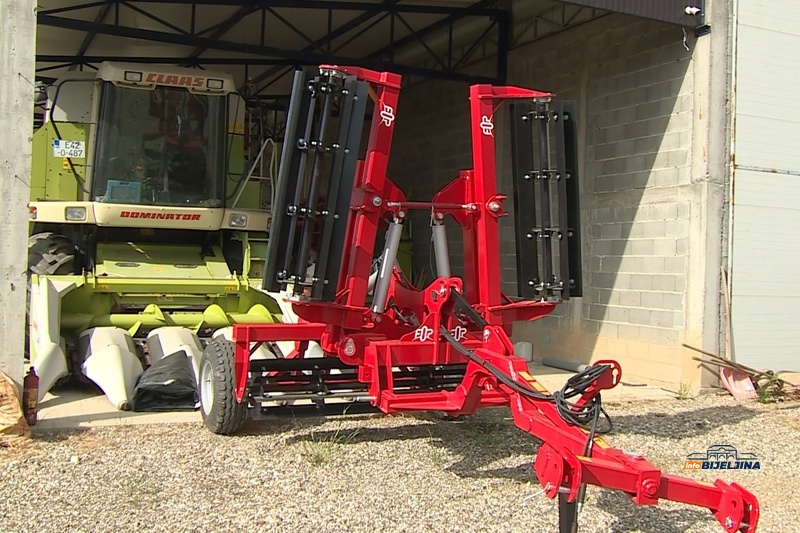 Semberci u farme sve više uvode robote od skoro 500.000 KM: Kakva su iskustva? (FOTO)