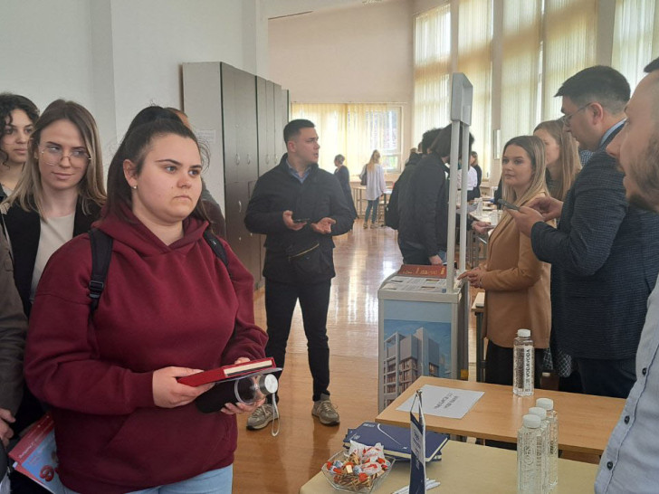 Sajam zapošljavanja u Bijeljini: Štand