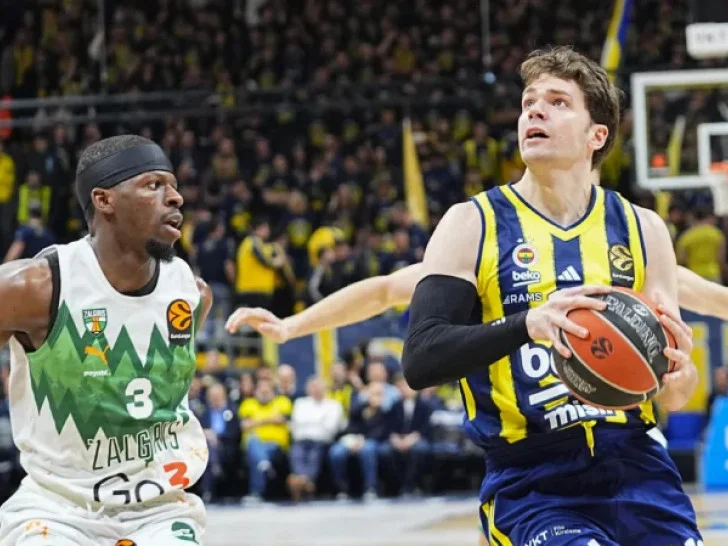 Fenerbahče na Fajnal-foru, Valensija novim