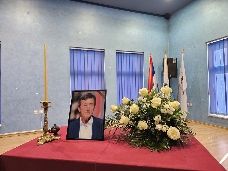 Dirljiv ispraćaj profesora Đoke Simića: Život posvetio zavičaju