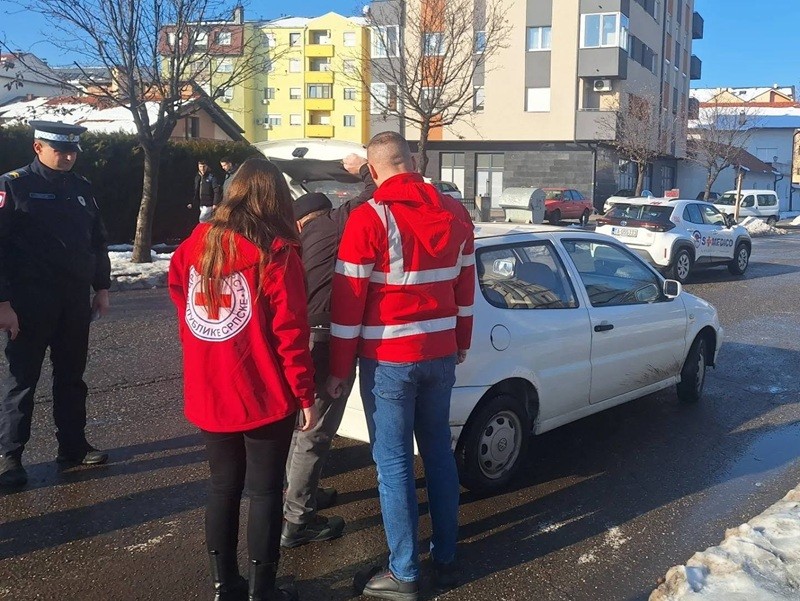 Akcija policije i Crvenog krsta u Bijeljini: Vozači će besplatno dobiti 150 