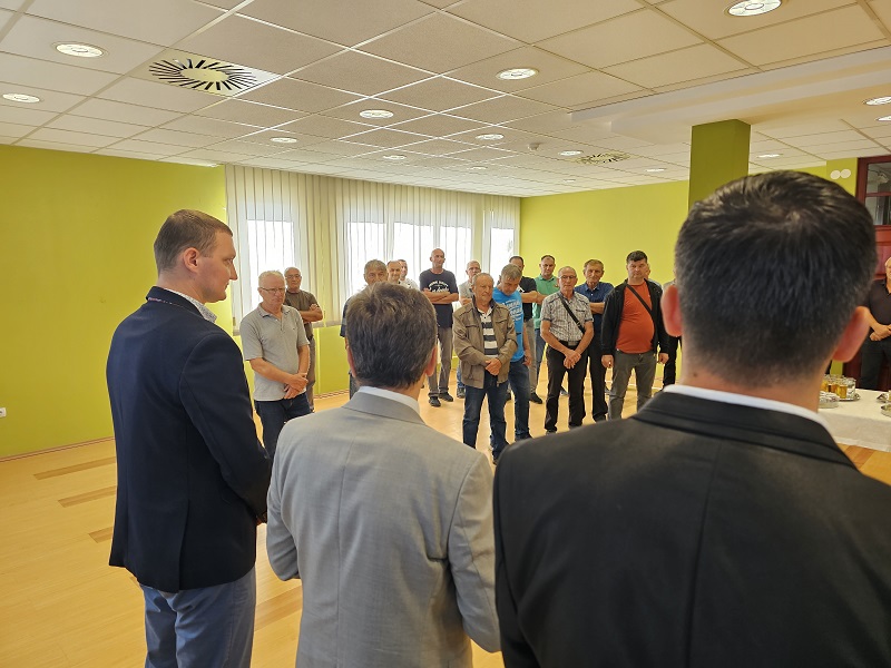 Podrška poljoprivredi lokalne uprave Ugljevika: Krečnjak za kvalitet zemljišta