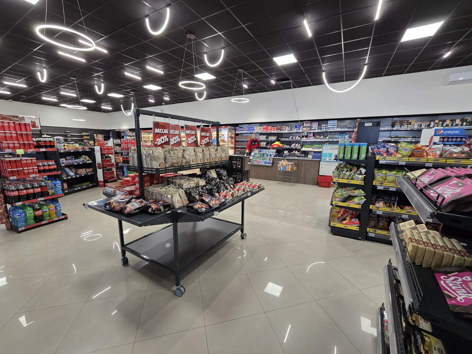 “Nešković” akcija u Sremskoj: Očekuju vas sjajni popusti i u marketu (FOTO)