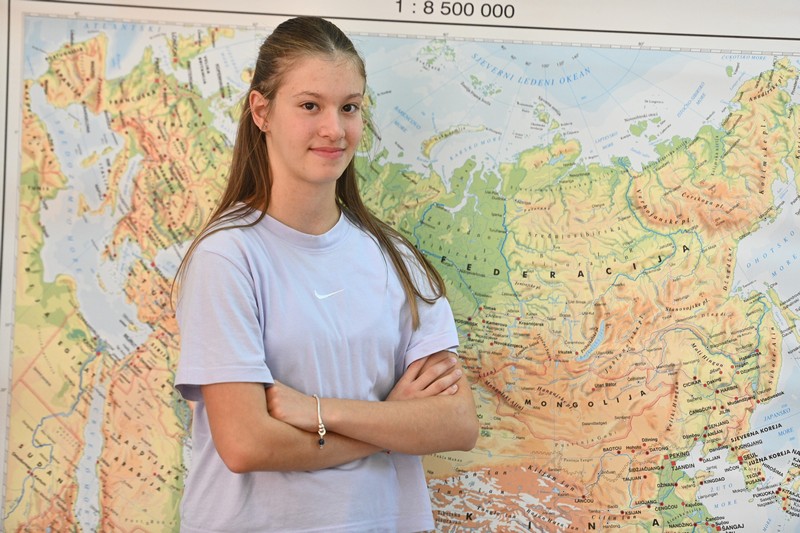 Sofija Savić niže medalje na takmičenjima iz geografije, očekuje je Svjetsko prvenstvo u Irskoj (FOTO)