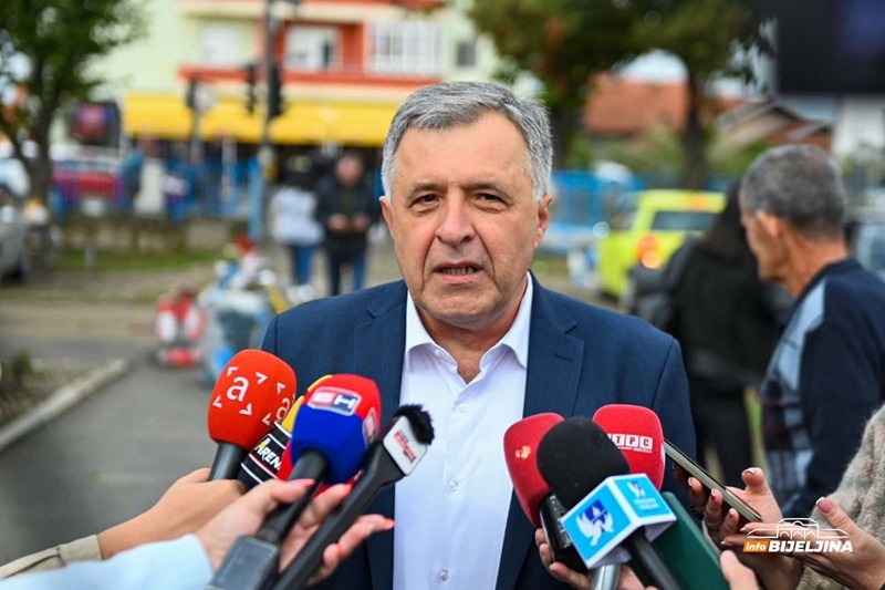 Mikajlo Lazić imenovan za direktora Bolnice „Sveti vračevi“ u Bijeljini na mandat od 4 godine