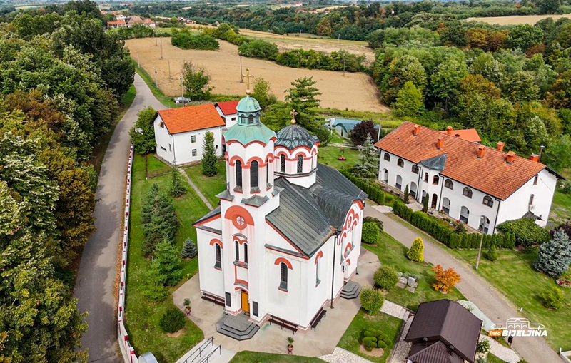 Monahinja Gavrila Kovačević za InfoBijeljinu: Naše selo ne pogađaju ni grad ni oluje (FOTO; VIDEO)