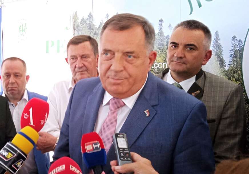 Dodik posjetio Sabor lovaca kod Bijeljine, pozvao na sabornost i odanost Srpskoj