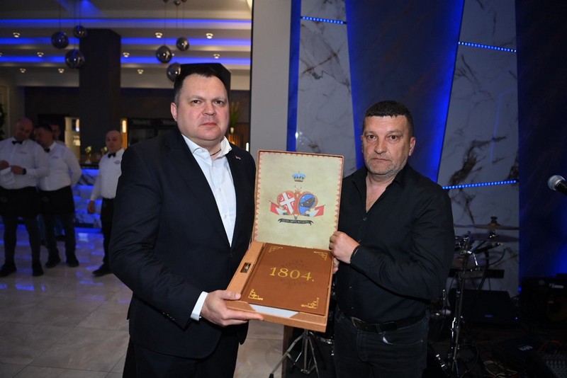 Bijeljina: Na sportskim igrama više od 80 pripadnika MUP-a, ministar pokazao umijeće u streljaštvu (FOTO)
