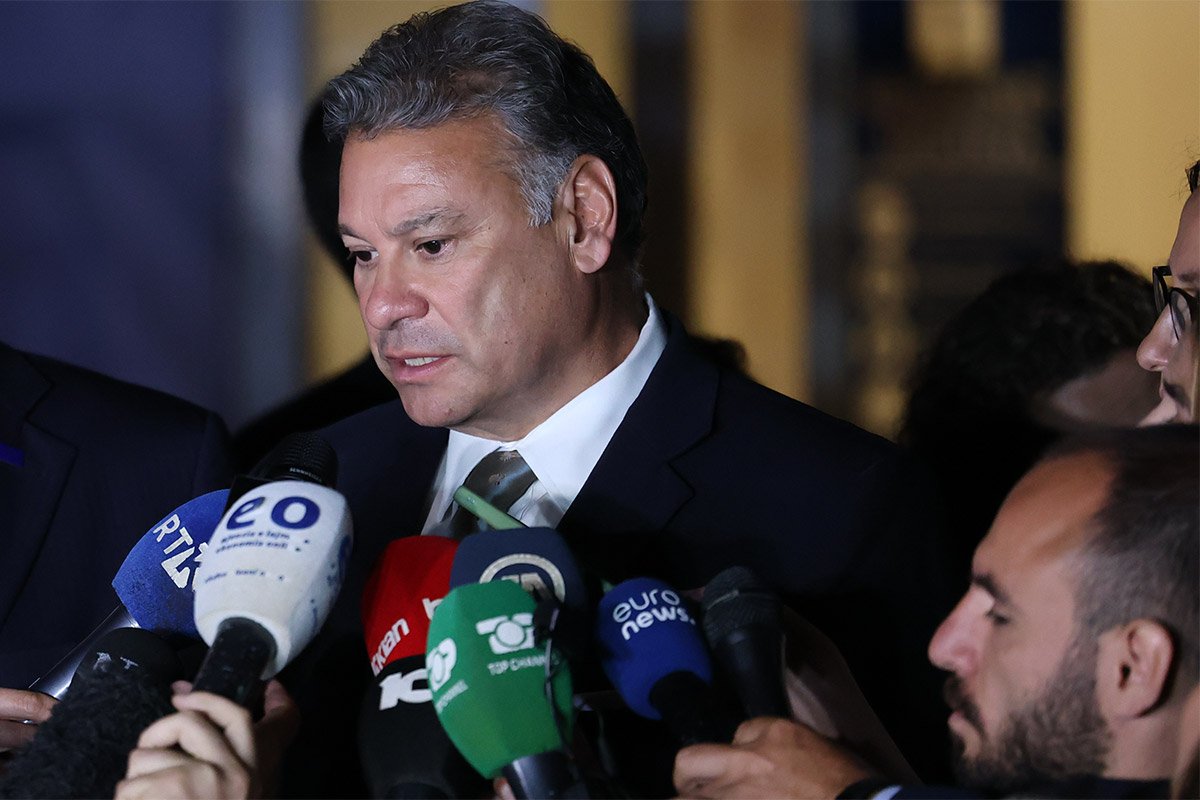 Eskobar postavio ultimatum Kurtiju