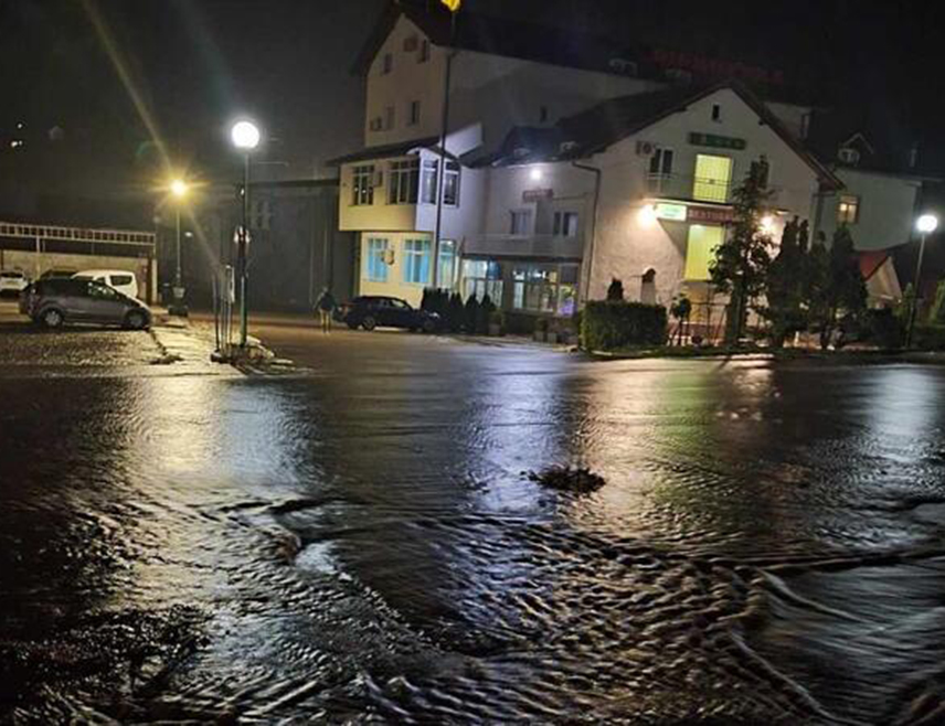 Popvlave u Bugojnu, ugrožene kuće /FOTO/