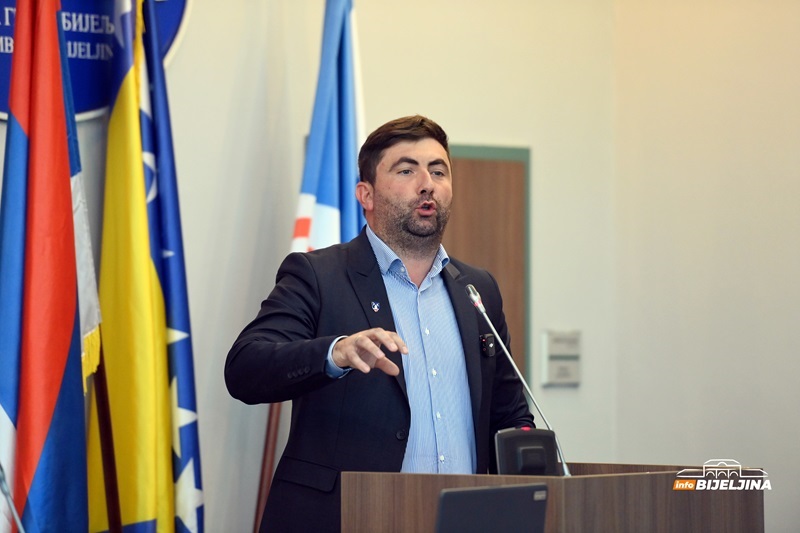 Petrović: Opet nam došli budžetski inspektori, drugi gradovi ne postoje