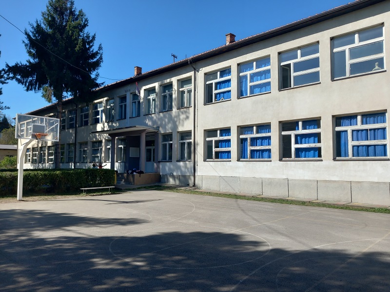 Škola u Priboju prije 15 godina imala 270 đaka, danas 95 (FOTO)