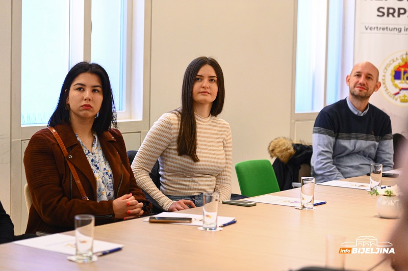 Najbolji studenti Univerziteta u Banjoj Luci posjetili Predstavništvo Republike Srpske u Austriji