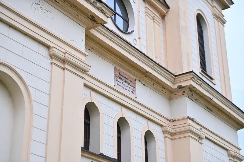 Crkvu u Brocu gradili Italijani, a od ustaša je spasio jedan natpis (FOTO)