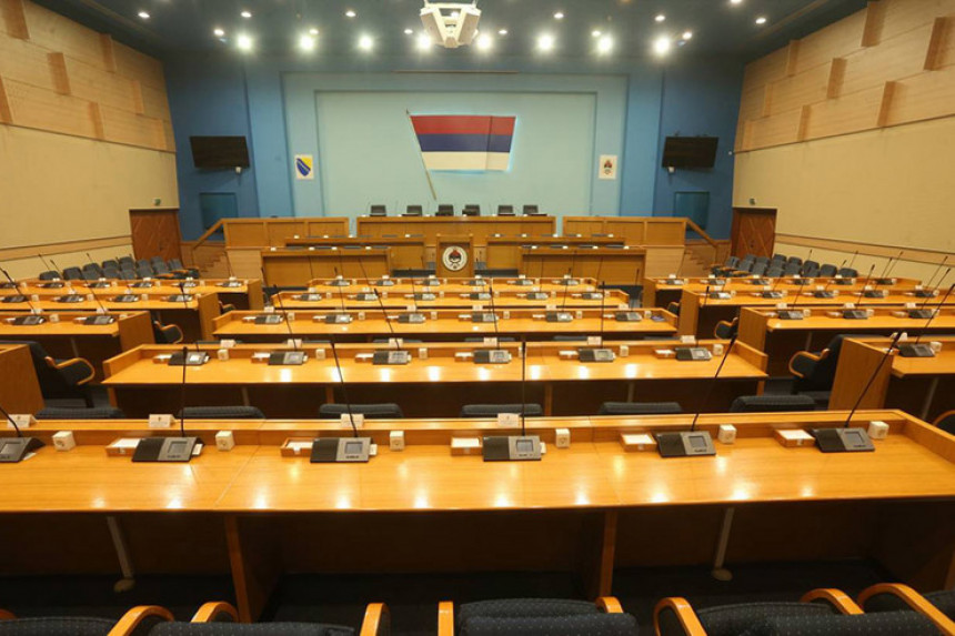 Stranke u Srpskoj ciljaju 117 poslanika, a mjesta ima za 83