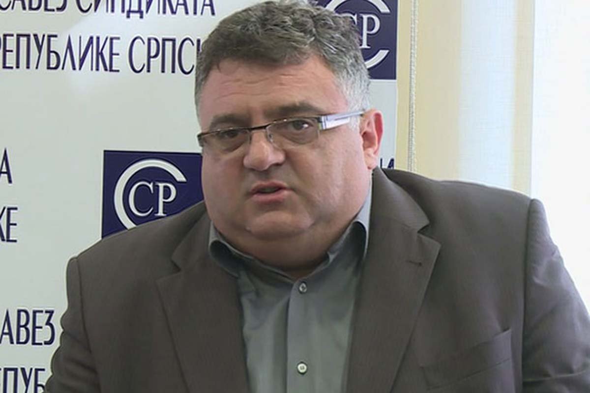 Gnjatić: Prosvjetari bi danas trebalo da dobiju platu