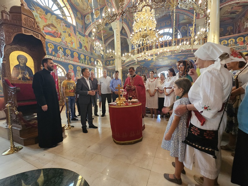 „Zavičaj prati i poštuje njihova djela“ Članice Kola srpskih sestara iz Ugljevika proslavile krsnu slavu