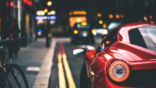 Koji brend najviše zarađuje novca po prodanom automobilu?