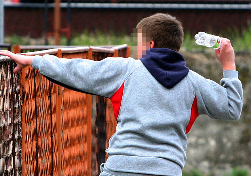 DRAMA U PRIJEDORU Maloljetnici se potukli u blizini škole, ima povrijeđenih