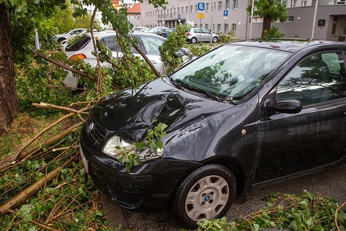 Dvoje mrtvih u oluji u Zagrebu 