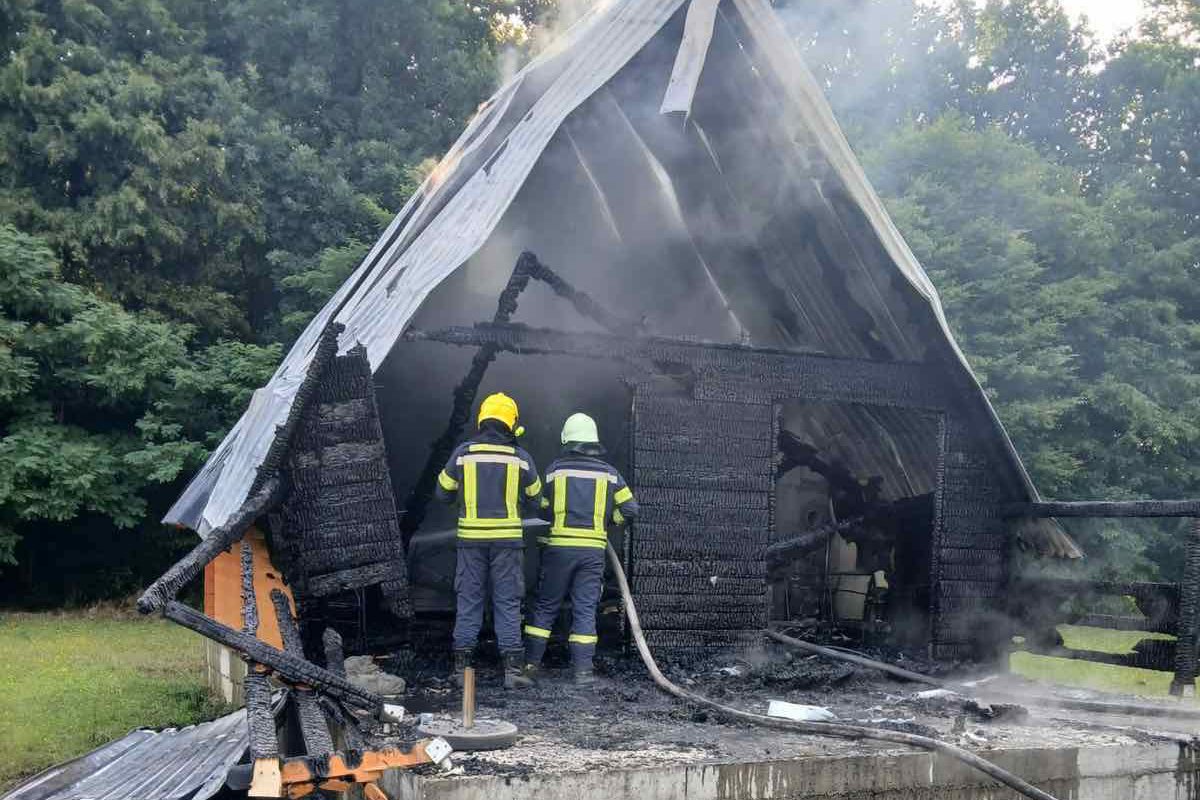 Bijeljina: Oglasili se iz policije o požaru na vikendici tužiteljkine kćerke