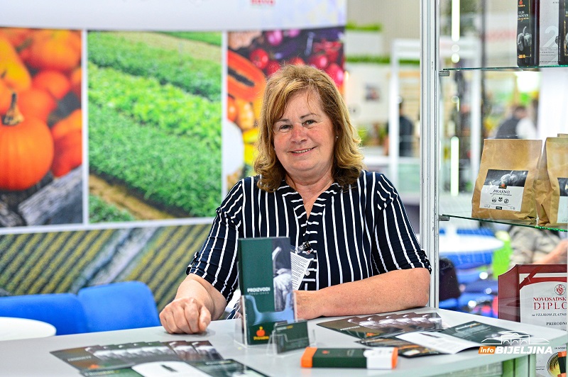 Porodica Sjerić izložila bogat asortiman zdravih proizvoda na Poljoprivrednom sajmu u Novom Sadu