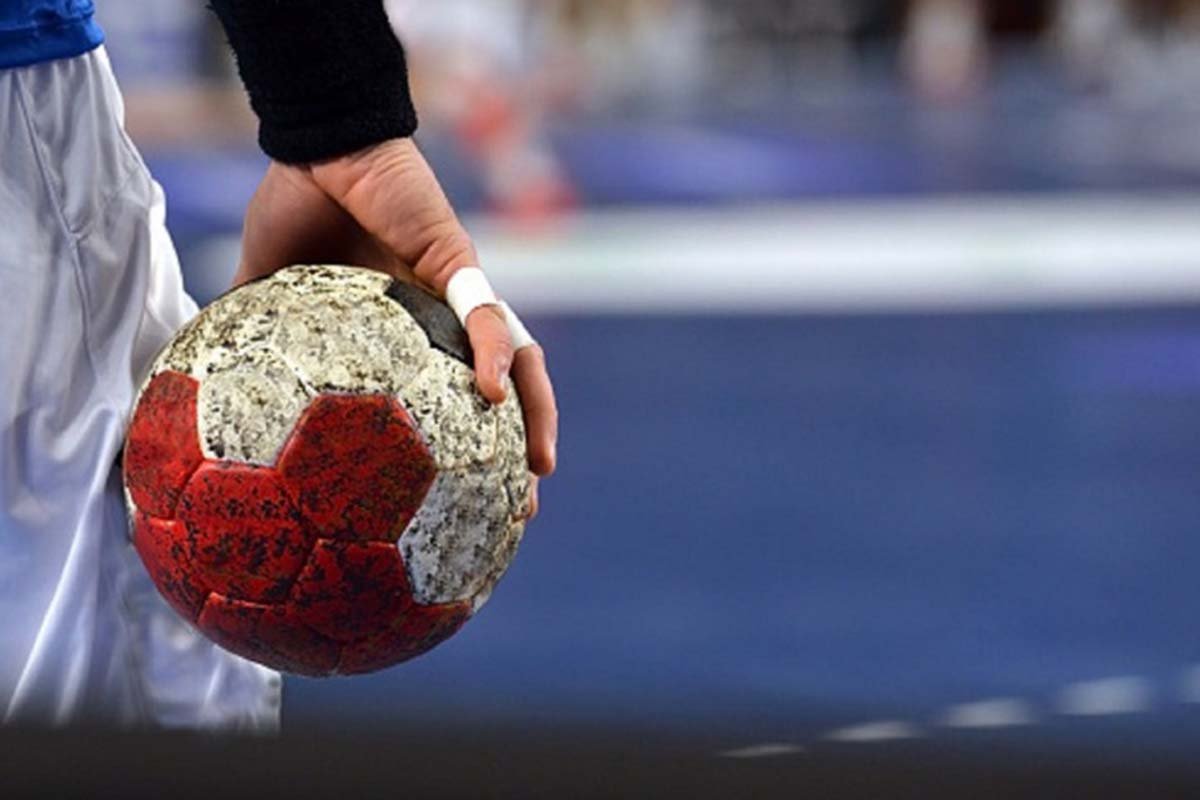 Proslavljenog rukometaša pretukao sin